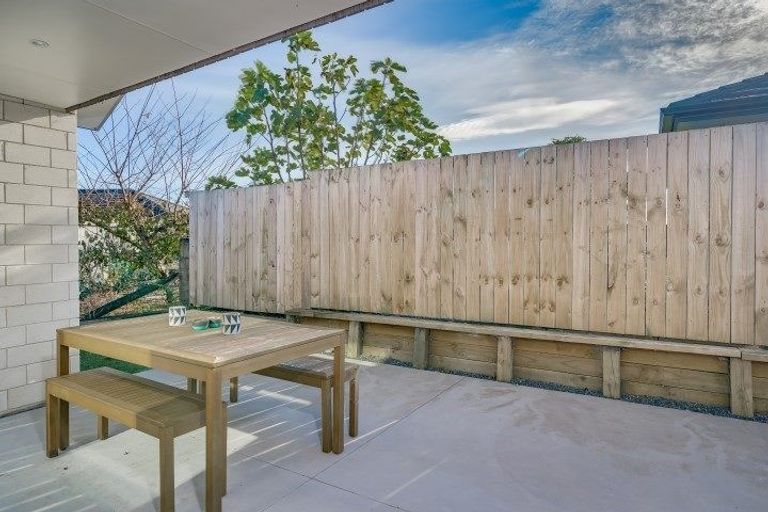 Photo of property in 17 Simms Close, Pyes Pa, Tauranga, 3112