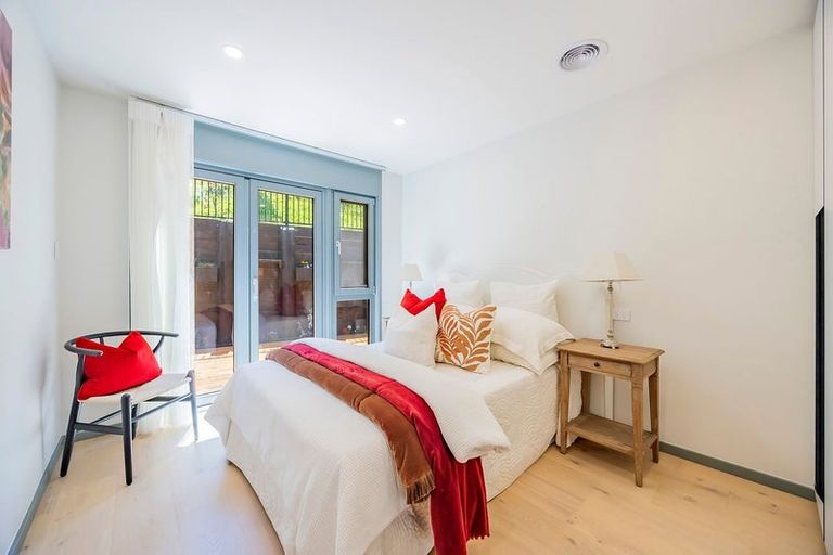 Photo of property in 48b Peter Terrace, Castor Bay, Auckland, 0620