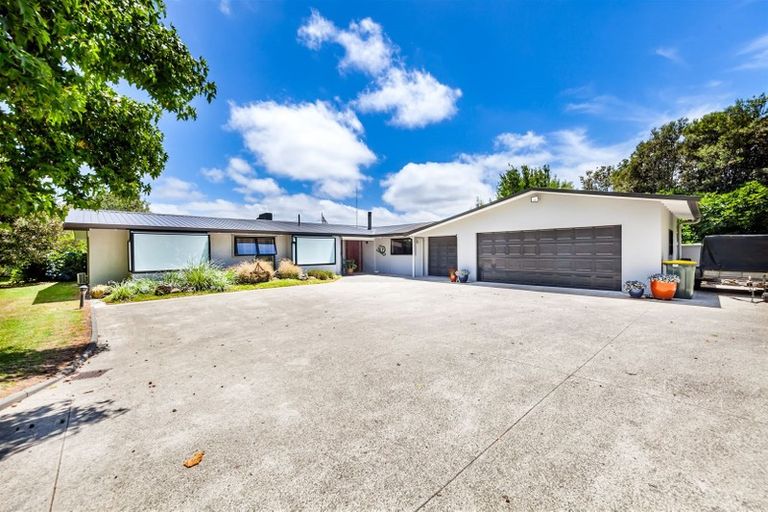 Photo of property in 1335 Kahikatea Flat Road, Kaukapakapa, 0871