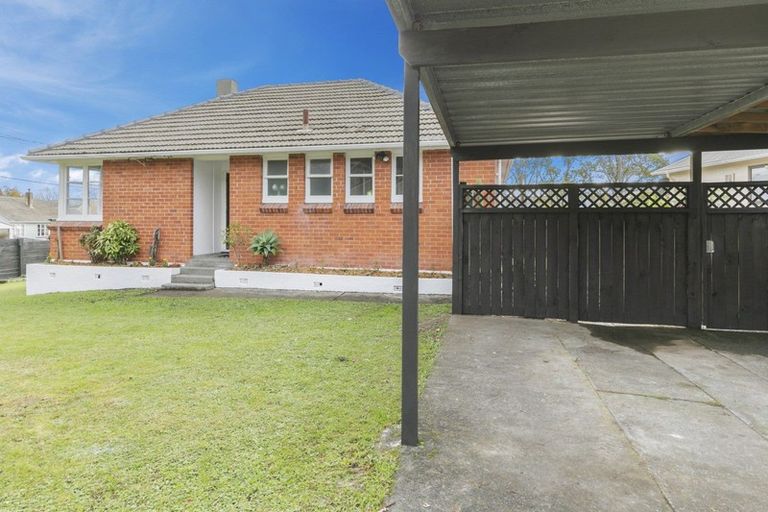 Photo of property in 193 Waddington Drive, Naenae, Lower Hutt, 5011