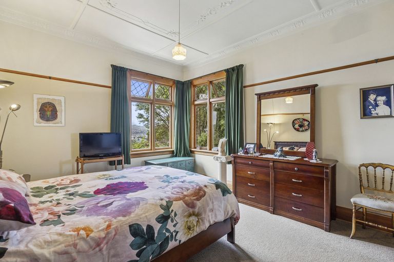 Photo of property in 57 Easther Crescent, Kew, Dunedin, 9012