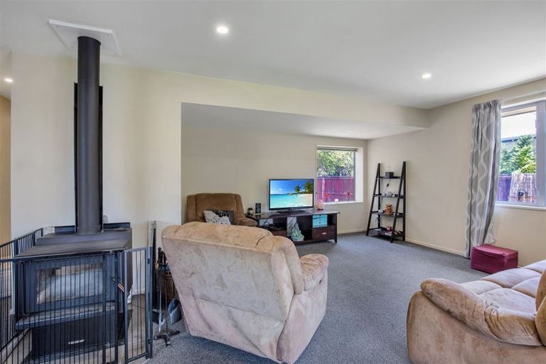 Photo of property in 10 Mahoe Street, Templeton, Christchurch, 8042