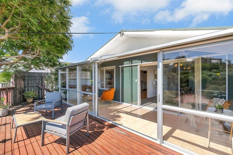 Photo of property in 18 Gordon Road, Plimmerton, Porirua, 5026
