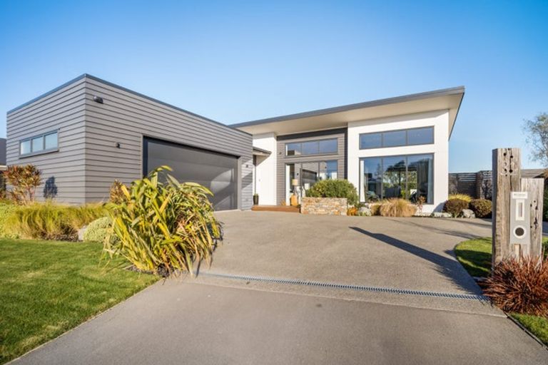 Photo of property in 32 Ardrossan Way, Tai Tapu, 7672