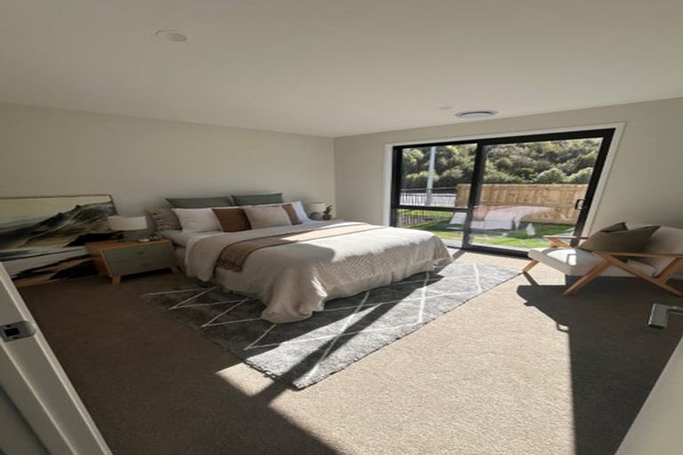 Photo of property in 100 Waipunahau Road, Waikanae, 5036