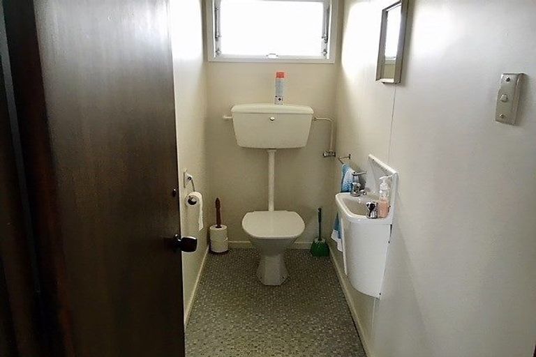 Photo of property in 38 Manuka Crescent, Wanaka, 9305