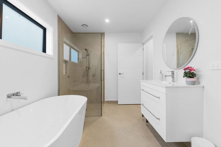 Photo of property in 32 Tuatahi Avenue, Solway, Masterton, 5810