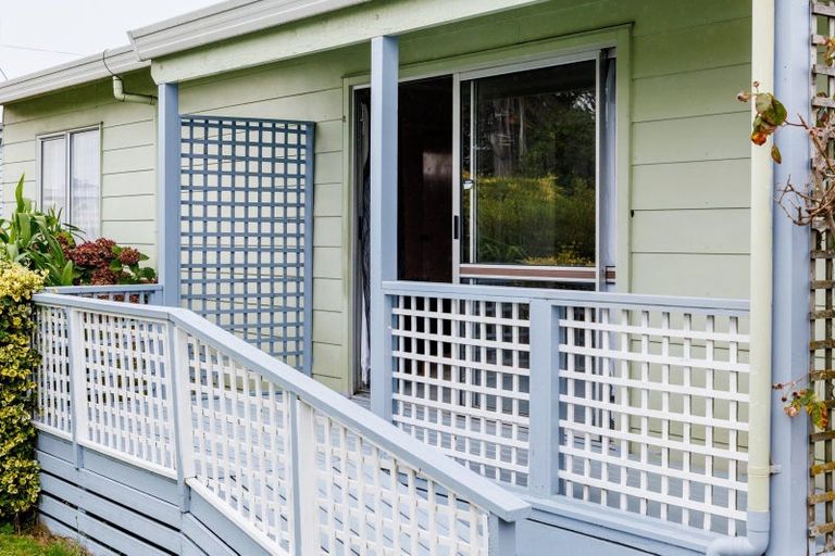 Photo of property in 2 Sunnyside Road, Nawton, Hamilton, 3200