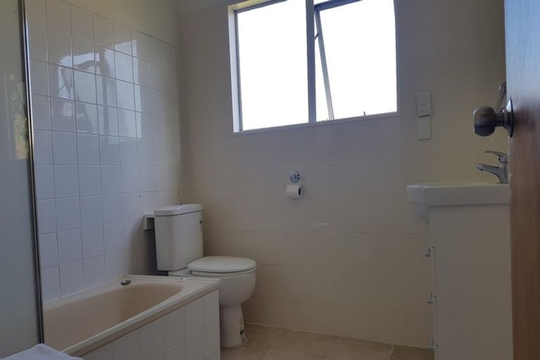 Photo of property in 165 Pine Valley Road, Dairy Flat, Silverdale, 0992