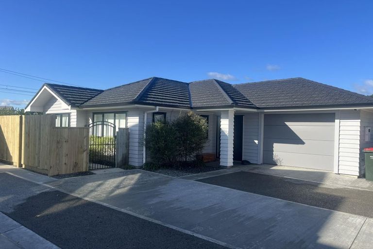 Photo of property in 97b Randwick Crescent, Moera, Lower Hutt, 5010