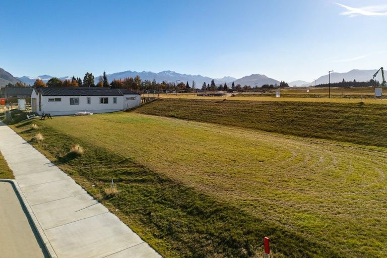 Photo of property in 51 Avalon Station Drive, Wanaka, 9305