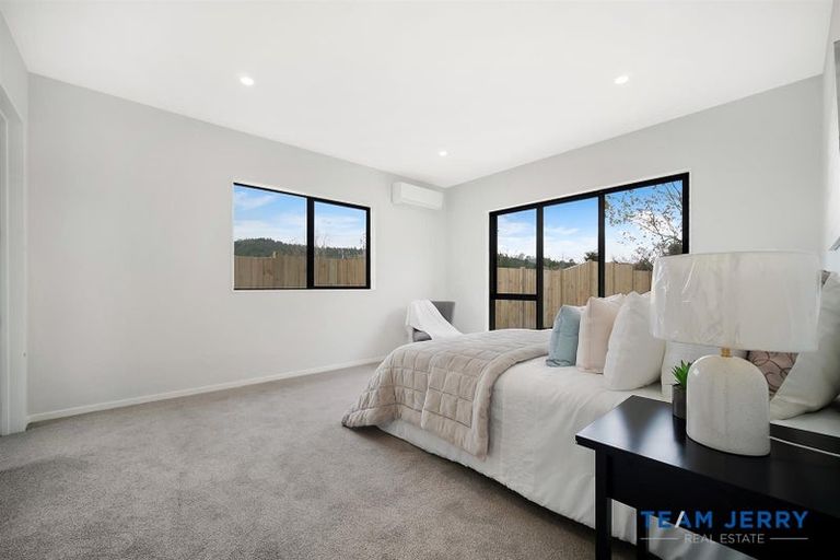 Photo of property in 30 Paihere Street, Huapai, Kumeu, 0810