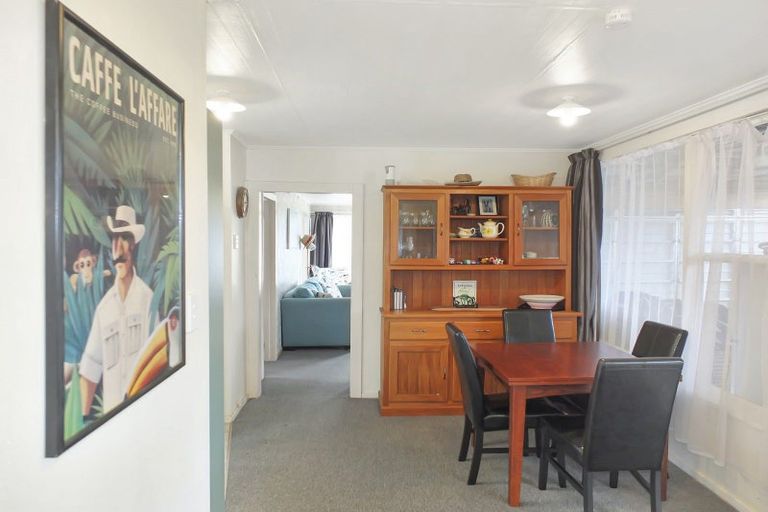 Photo of property in 13 Barber Street, Foxton Beach, Foxton, 4815