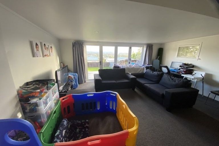 Photo of property in 103 Sunnyside Road, Sunnyvale, Auckland, 0612