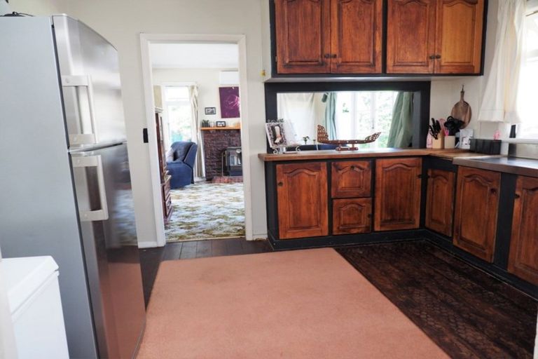 Photo of property in 182 Bartholomew Road, Levin, 5510