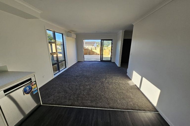 Photo of property in 1d Ingram Street, Naenae, Lower Hutt, 5011