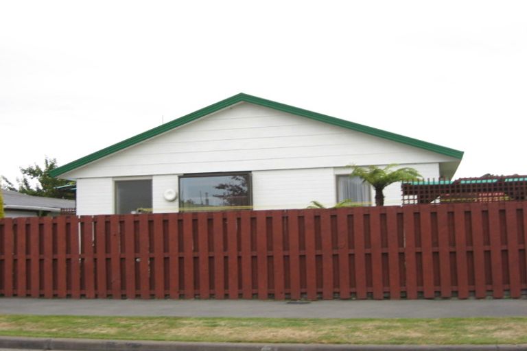 Photo of property in 1/9 Cowes Street, Avondale, Christchurch, 8061