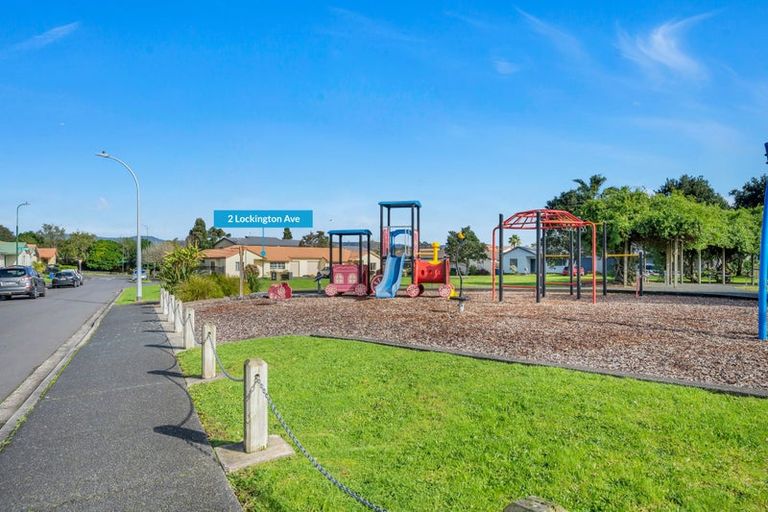 Photo of property in 2 Lockington Avenue, Henderson, Auckland, 0612