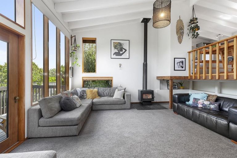 Photo of property in 7 Ayr Place, Papakowhai, Porirua, 5024