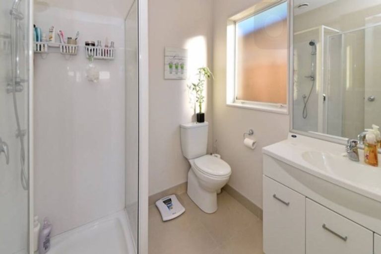 Photo of property in 108 Popokatea Drive, Takanini, 2112