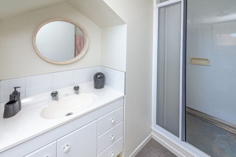 Photo of property in 6 Dickson Crescent, Saint Johns Hill, Whanganui, 4500