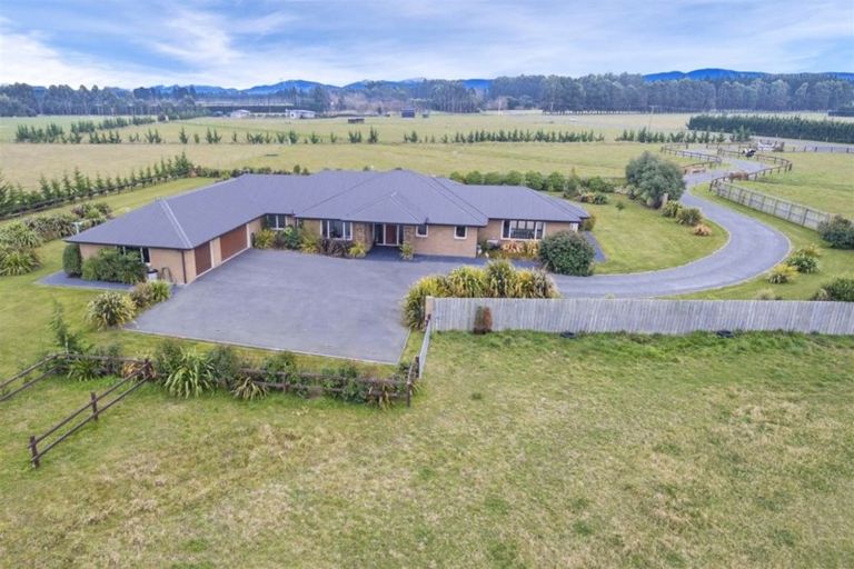 Photo of property in 175 Pattersons Road, Swannanoa, Rangiora, 7475
