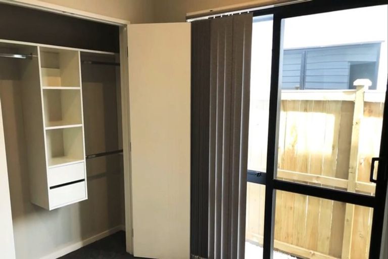 Photo of property in 1 Sapwood Crescent, Takanini, 2110