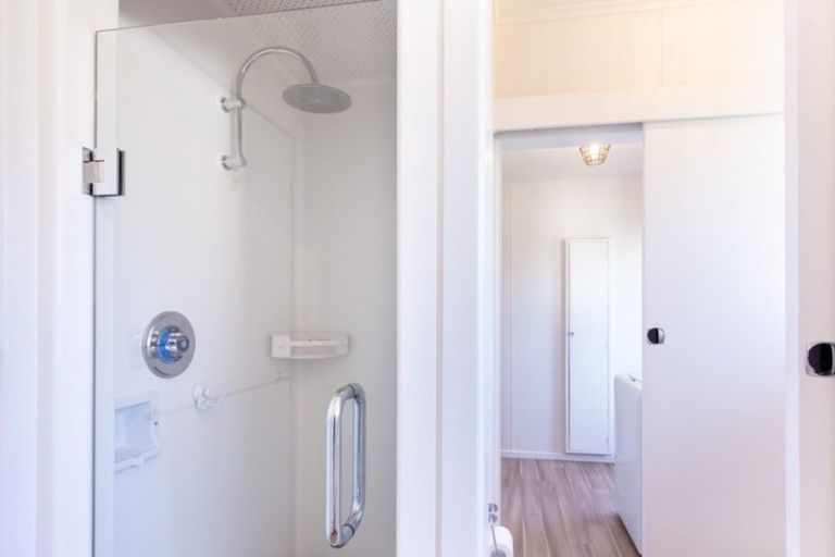 Photo of property in 9 Waimea Street, Westown, New Plymouth, 4310