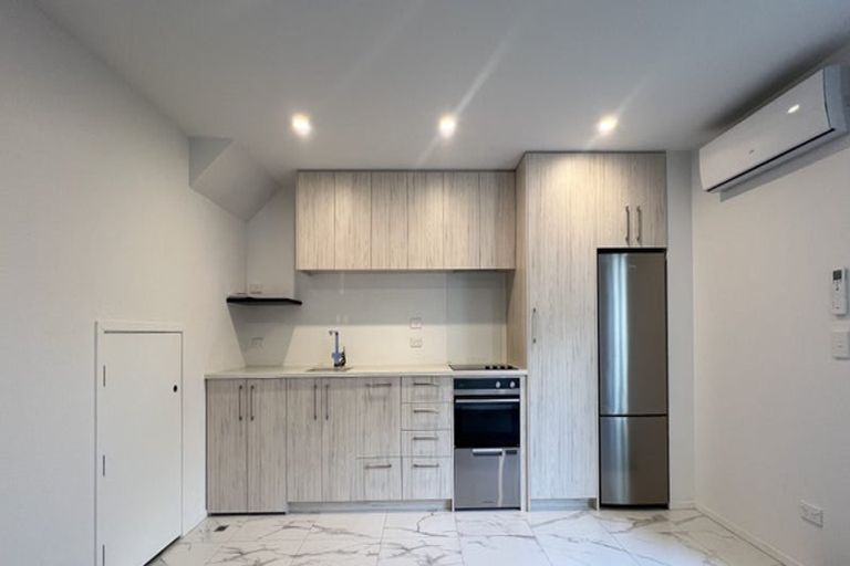 Photo of property in 5/245 Kilmore Street, Christchurch Central, Christchurch, 8011