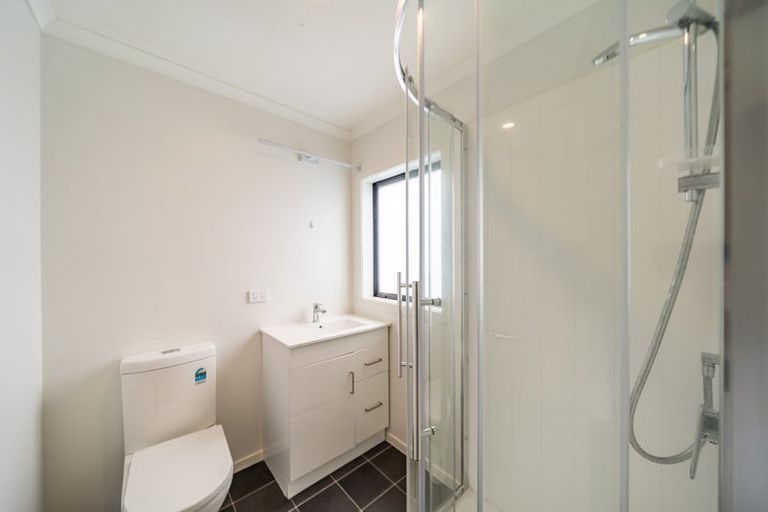 Photo of property in 9 Lowry Heights, Stokes Valley, Lower Hutt, 5019