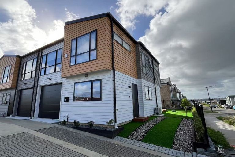 Photo of property in 29 Gunn Way, Hobsonville, Auckland, 0616