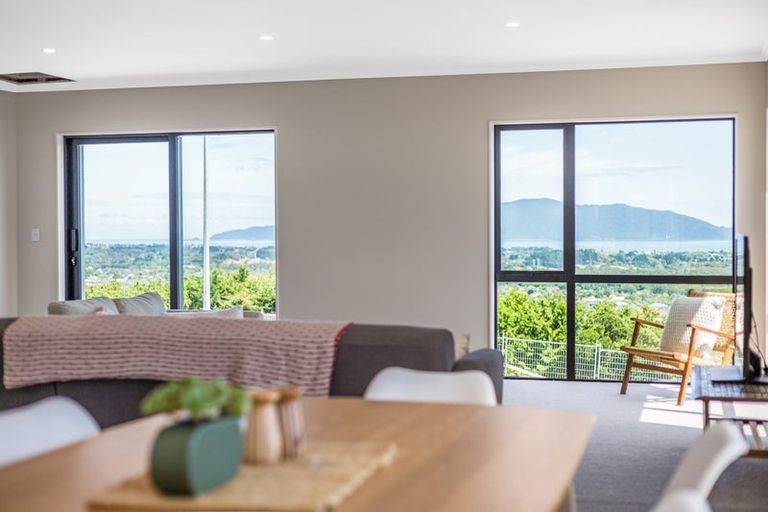 Photo of property in 11 Wilson Way, Waikanae, 5036