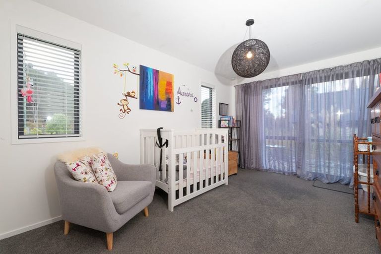 Photo of property in 47 Peregrine Falcon Road, Mount Creighton, Queenstown, 9371