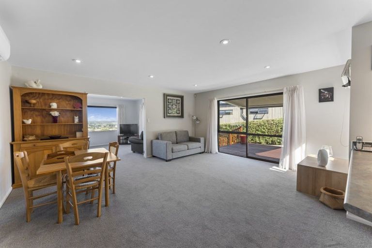 Photo of property in 8 Sedbergh Place, Westmorland, Christchurch, 8025