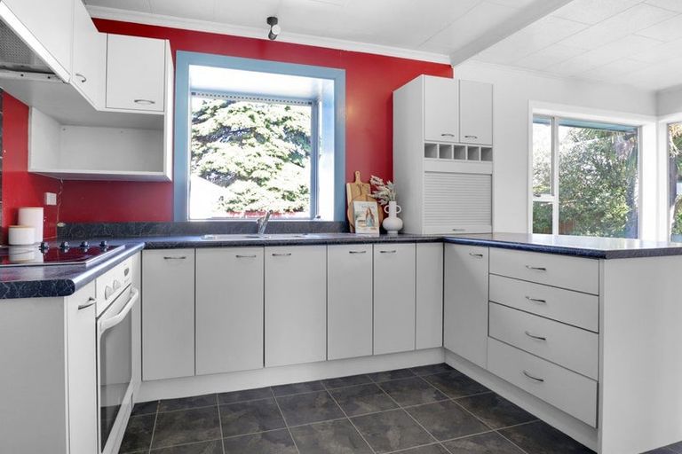 Photo of property in 15 Gilwell Street, Burwood, Christchurch, 8083