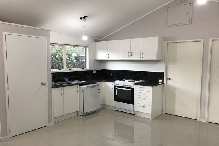 Photo of property in 2 Walters Road, Mount Wellington, Auckland, 1062