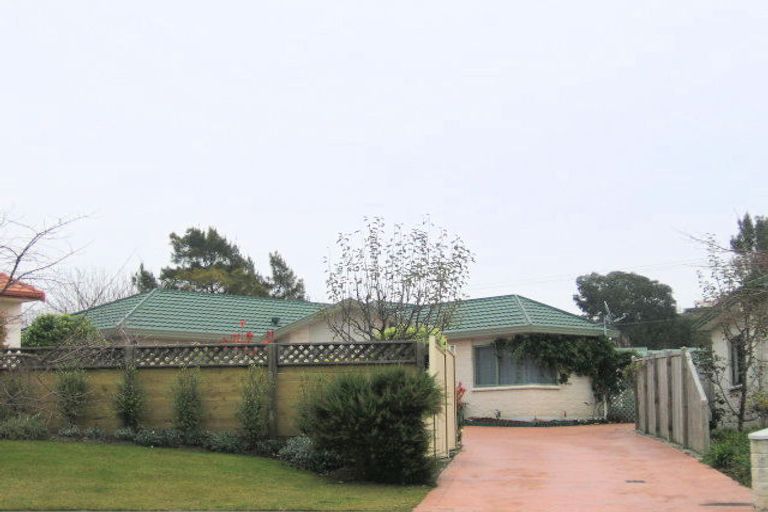 Photo of property in 6a Dules Walk, Taradale, Napier, 4112