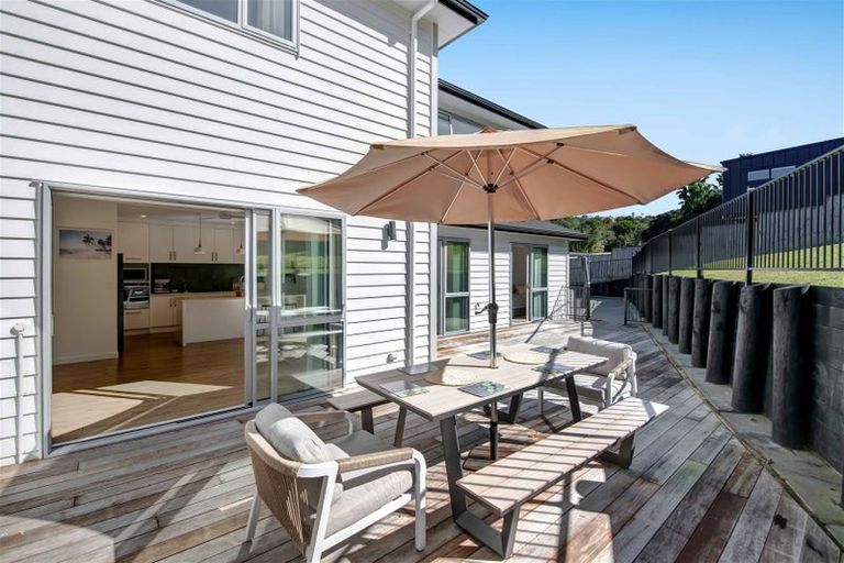 Photo of property in 1 Astrolabe Place, Gulf Harbour, Whangaparaoa, 0930