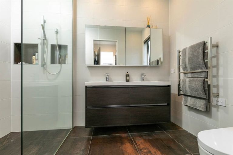 Photo of property in 14 Torea Tai Road, Hobsonville, Auckland, 0616