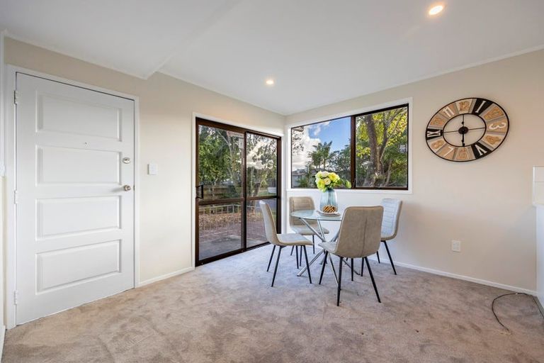 Photo of property in 9 Luanda Drive, Ranui, Auckland, 0612
