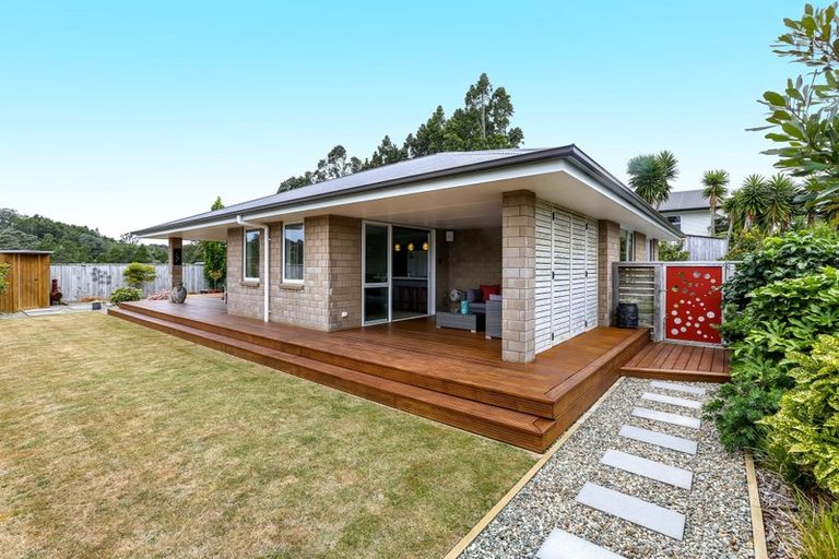 Photo of property in 86 Karamea Street, Whalers Gate, New Plymouth, 4310