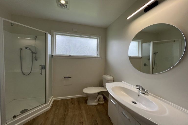 Photo of property in 5 Shirldale Place, Avonhead, Christchurch, 8042