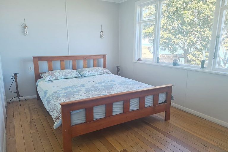 Photo of property in 1608 Cape Palliser Road, Cape Palliser, Pirinoa, 5772