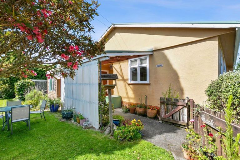 Photo of property in 39 Carthew Street, Okato, 4335