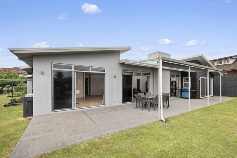 Photo of property in 54 Merriman Place, Pyes Pa, Tauranga, 3112