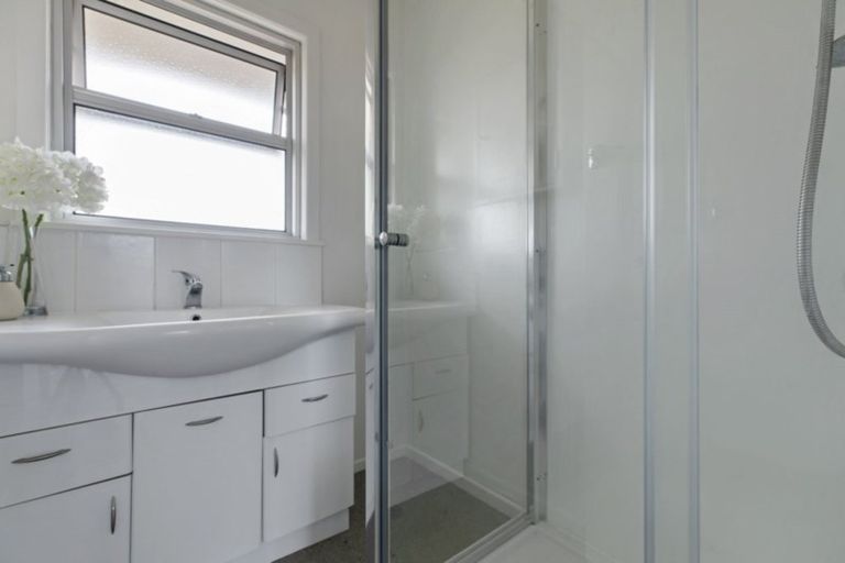 Photo of property in 2/15 Brook Street, Milford, Auckland, 0620