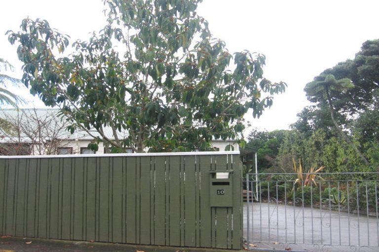 Photo of property in 10 Hinemoa Street, Waiwhetu, Lower Hutt, 5010