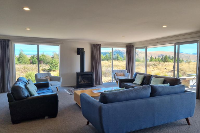 Photo of property in 22 Mistake Drive, Lake Tekapo, 7999