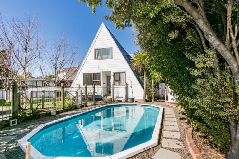 Photo of property in 7 Hamlin Place, Greenmeadows, Napier, 4112