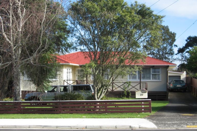 Photo of property in 19 Eddowes Street, Manurewa, Auckland, 2102